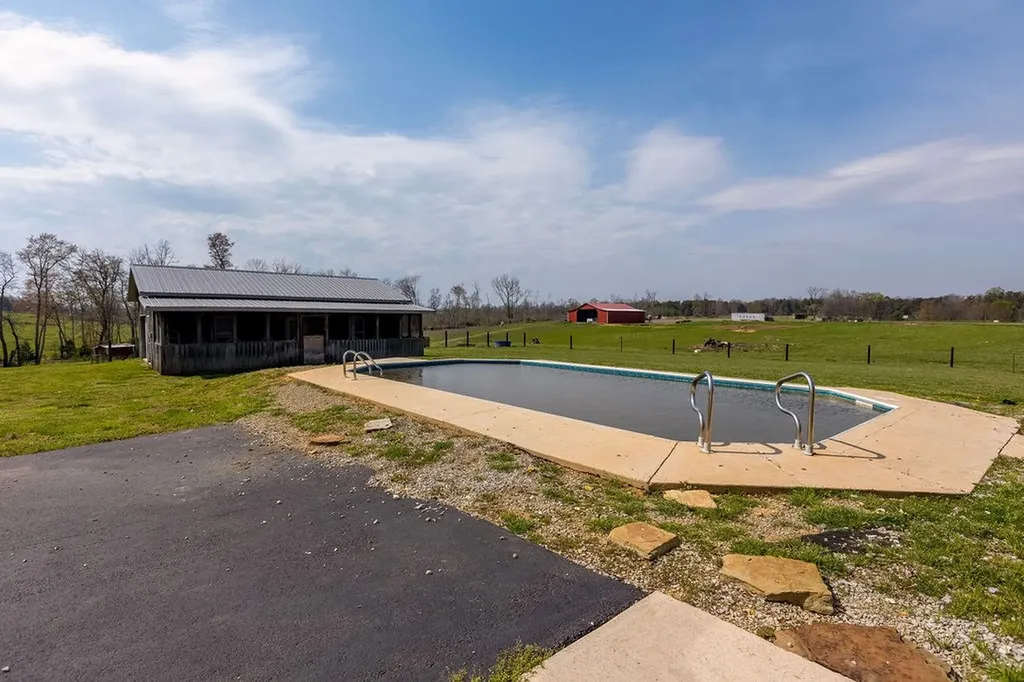 280 Ervin Lane Mcminnville TN 37110