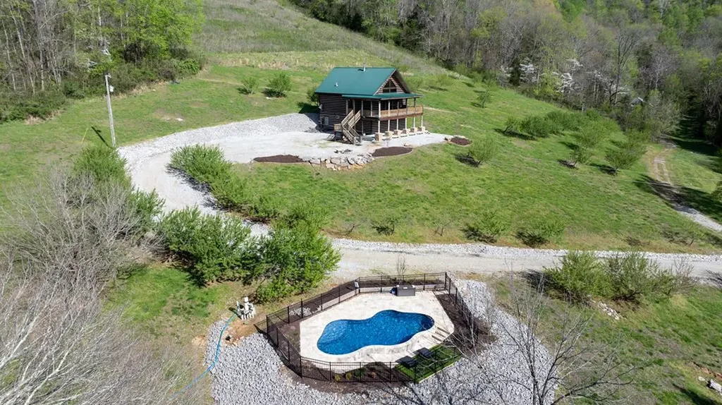 4818 Ensor Hollow Road Buffalo Valley TN 38548