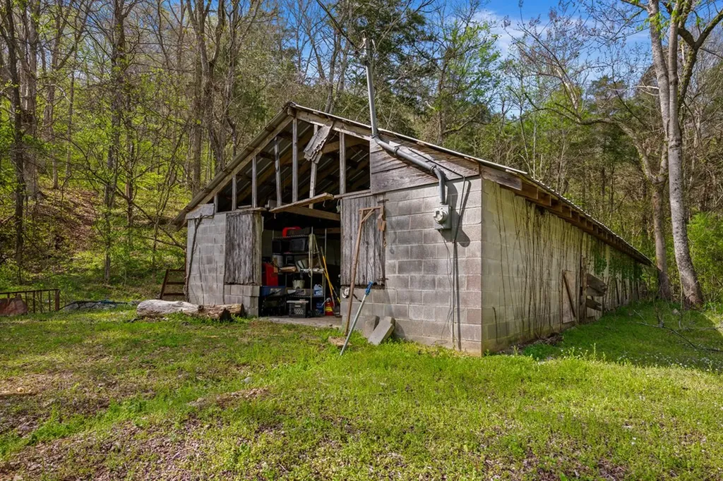 4818 Ensor Hollow Road Buffalo Valley TN 38548