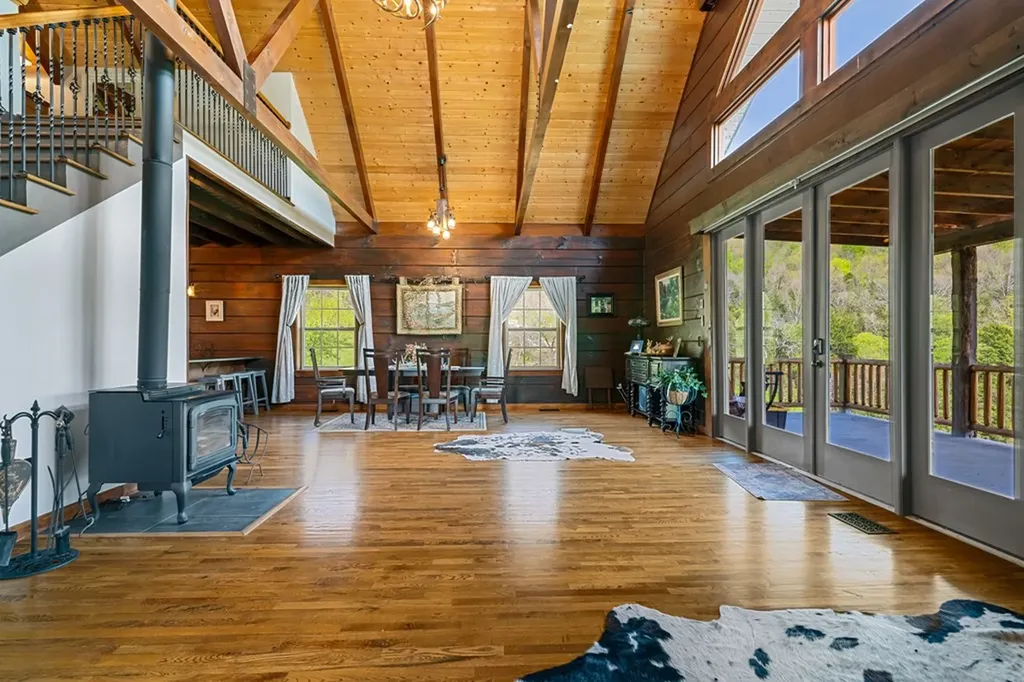 4818 Ensor Hollow Road Buffalo Valley TN 38548