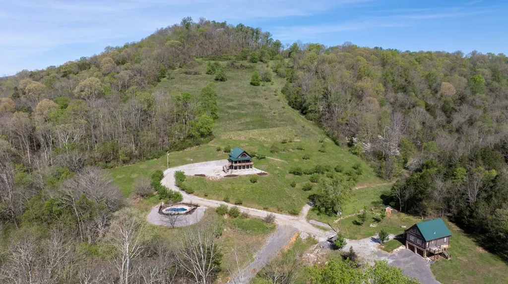 4818 Ensor Hollow Road Buffalo Valley TN 38548
