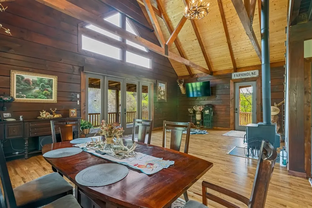 4818 Ensor Hollow Road Buffalo Valley TN 38548