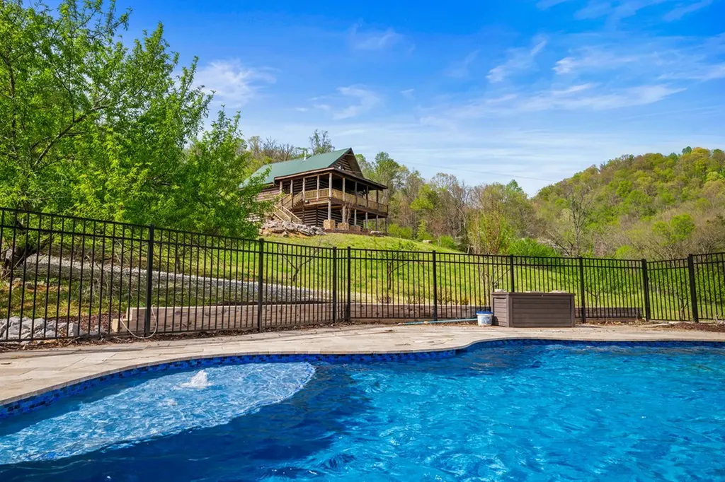 4818 Ensor Hollow Road Buffalo Valley TN 38548