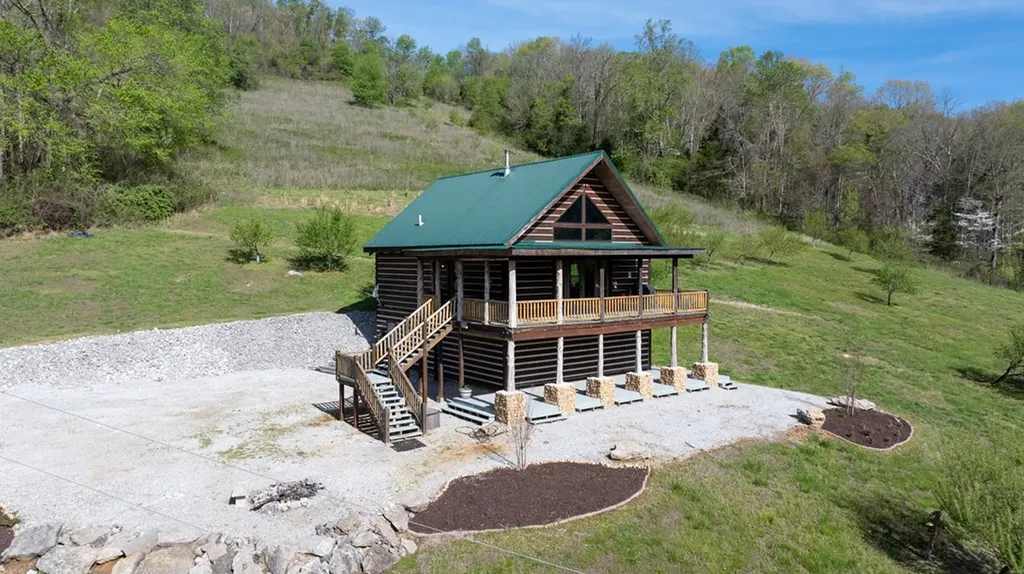 4818 Ensor Hollow Road Buffalo Valley TN 38548