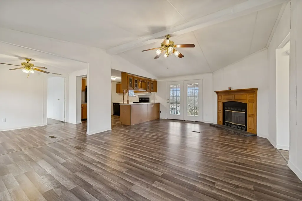 9 Cordell Hull Lane Elmwood TN 38560