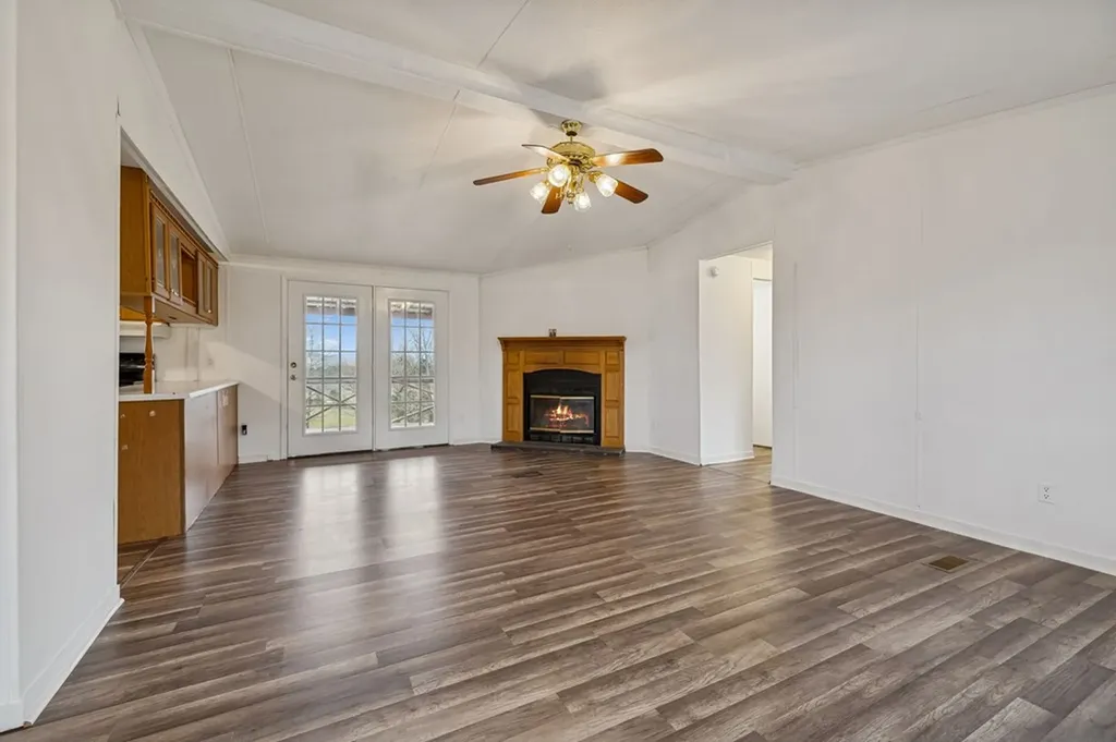9 Cordell Hull Lane Elmwood TN 38560