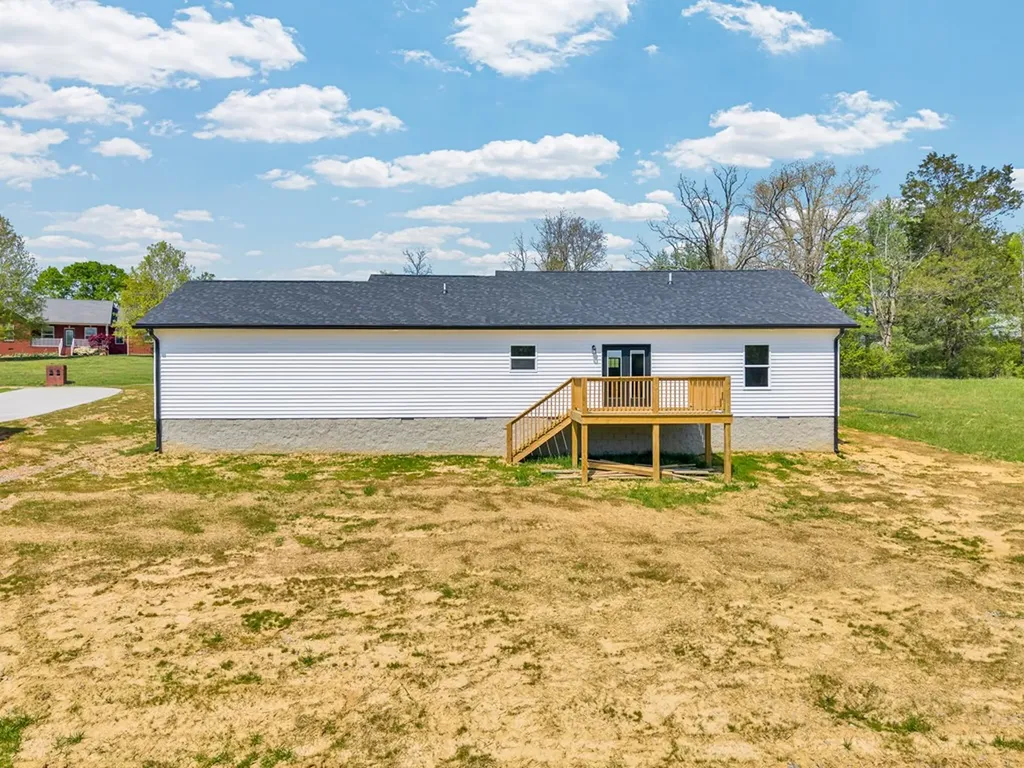 8352 Southfork Baxter TN 38583