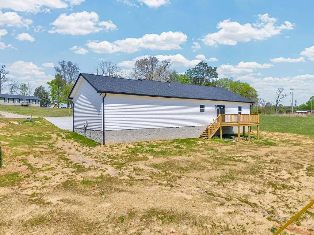 8352 Southfork Baxter TN 38583