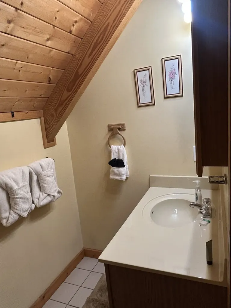 10 Meadow Brook Lane Spencer TN 38585-5418
