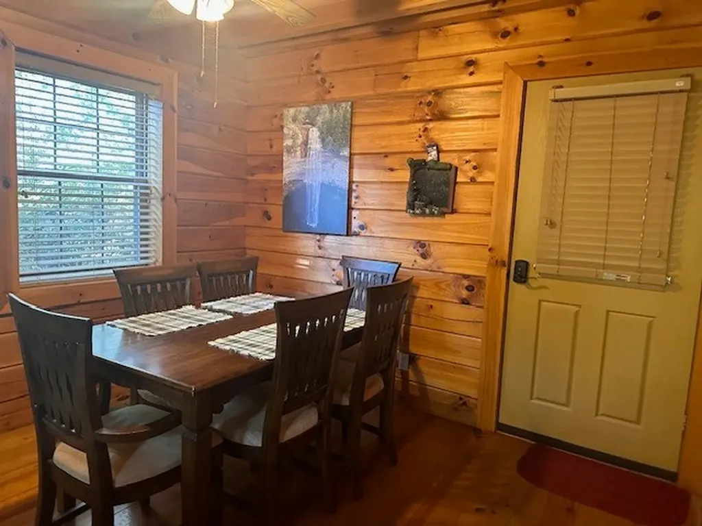 10 Meadow Brook Lane Spencer TN 38585-5418