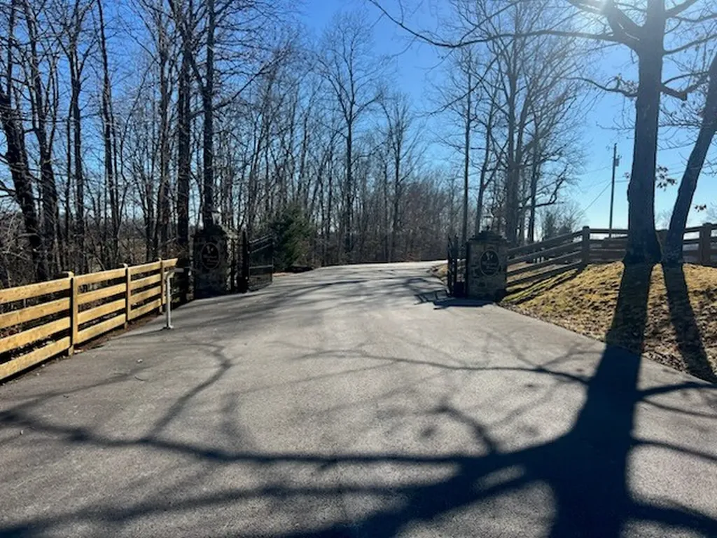Lot 24 Mallard Pointe Byrdstown TN 38549