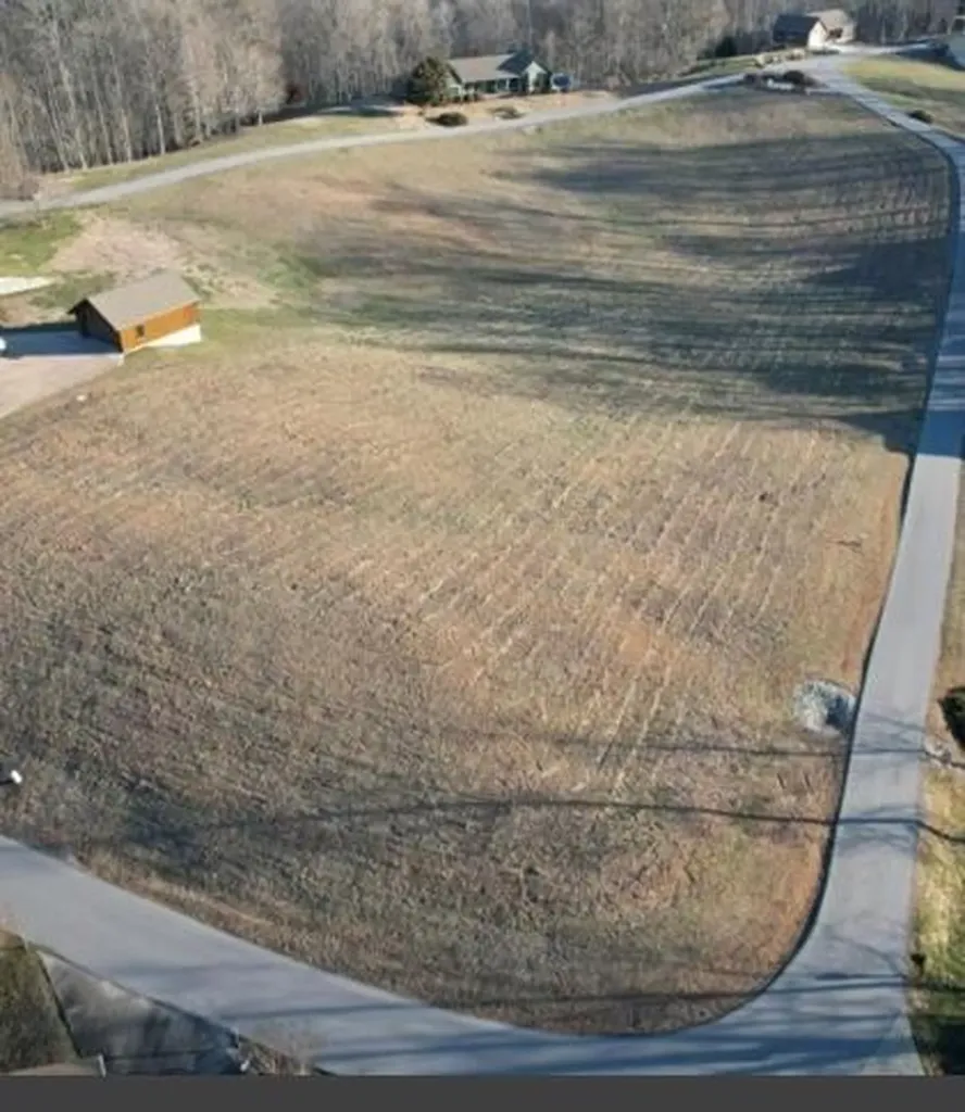 Lot 23 Mallard Pointe Byrdstown TN 38549