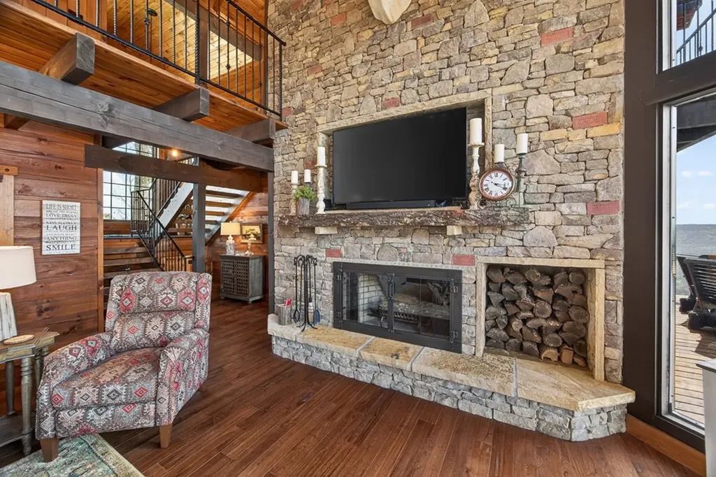 751 Bear Knob Lane Crawford TN 38554