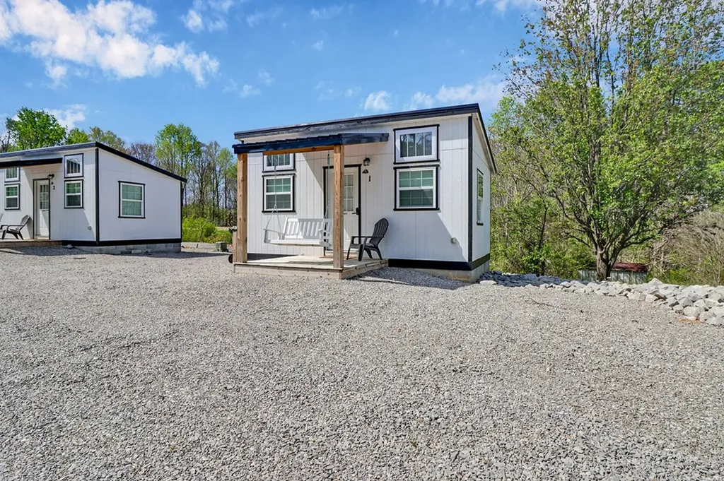 5086 Eagles Cove Byrdstown TN 38549