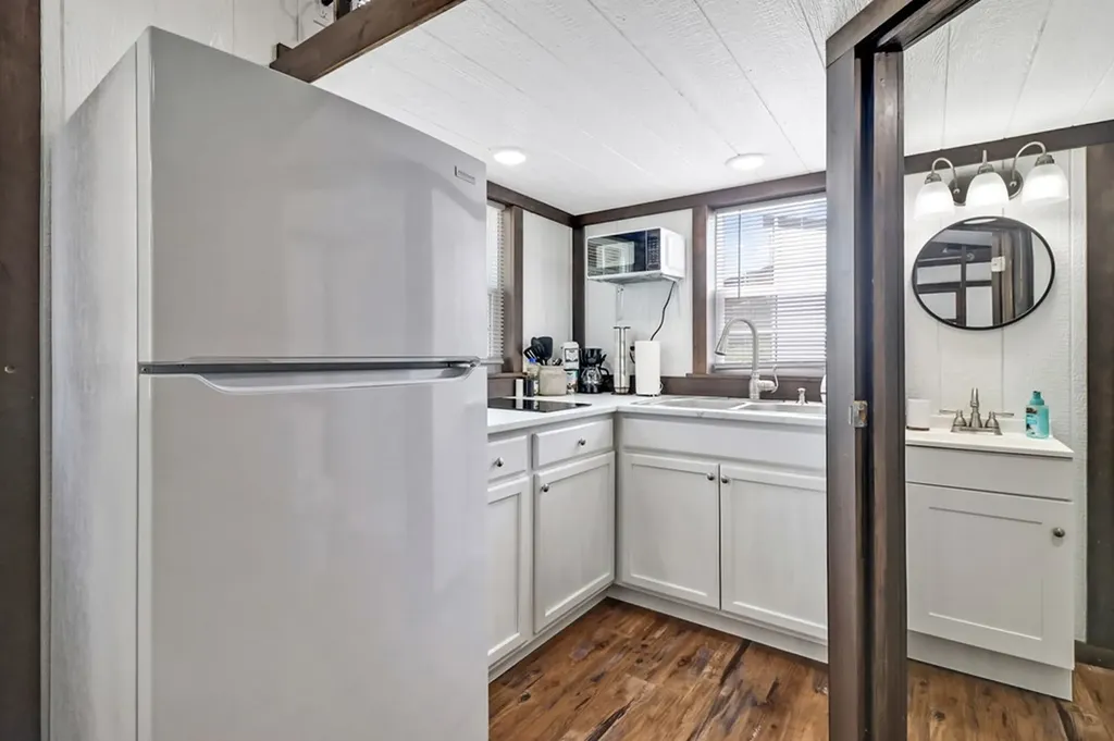 5086 Eagles Cove Byrdstown TN 38549