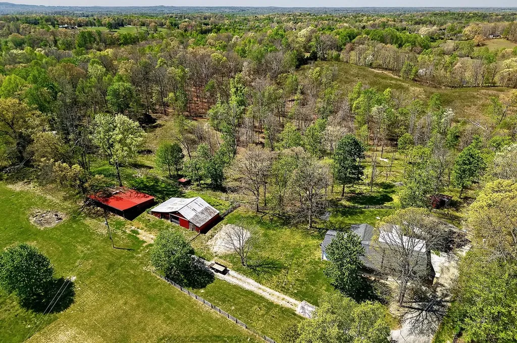1816 Windle Community Road Cookeville TN 38506