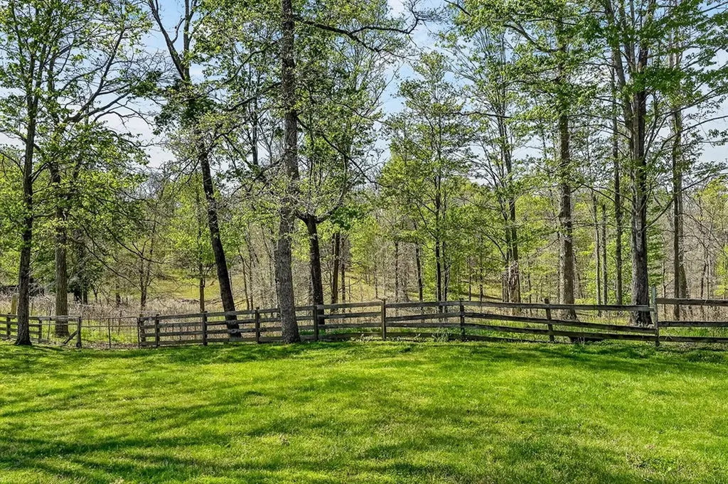 1816 Windle Community Road Cookeville TN 38506