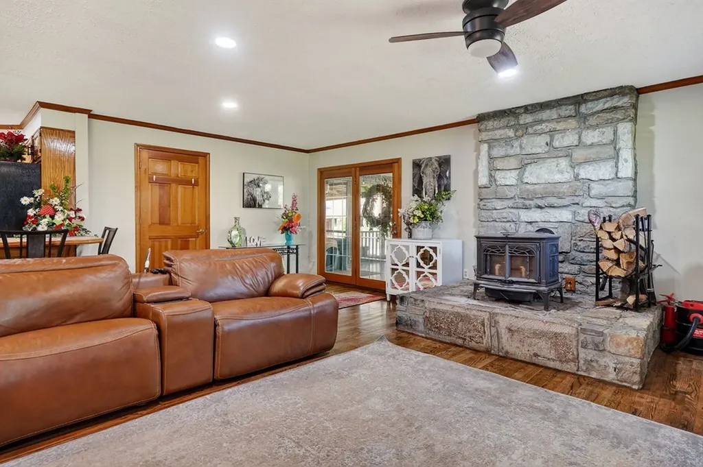 1816 Windle Community Road Cookeville TN 38506