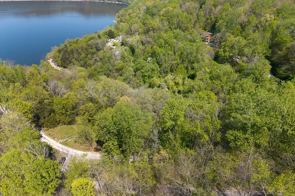 588 Austin Bottom Road Baxter TN 38583
