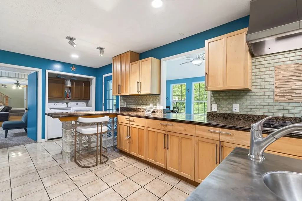 1360 Charles Street Cookeville TN 38506