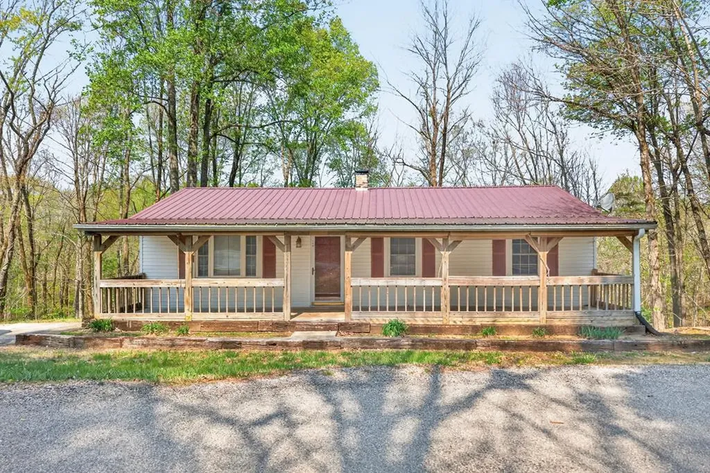 109 Mayfield Brown Drive Celina TN 38551