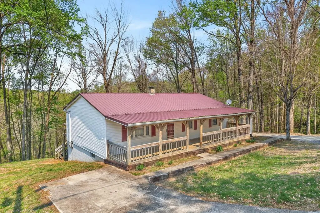 109 Mayfield Brown Drive Celina TN 38551
