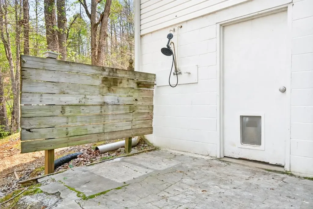 109 Mayfield Brown Drive Celina TN 38551