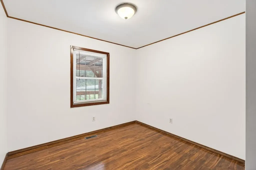 109 Mayfield Brown Drive Celina TN 38551