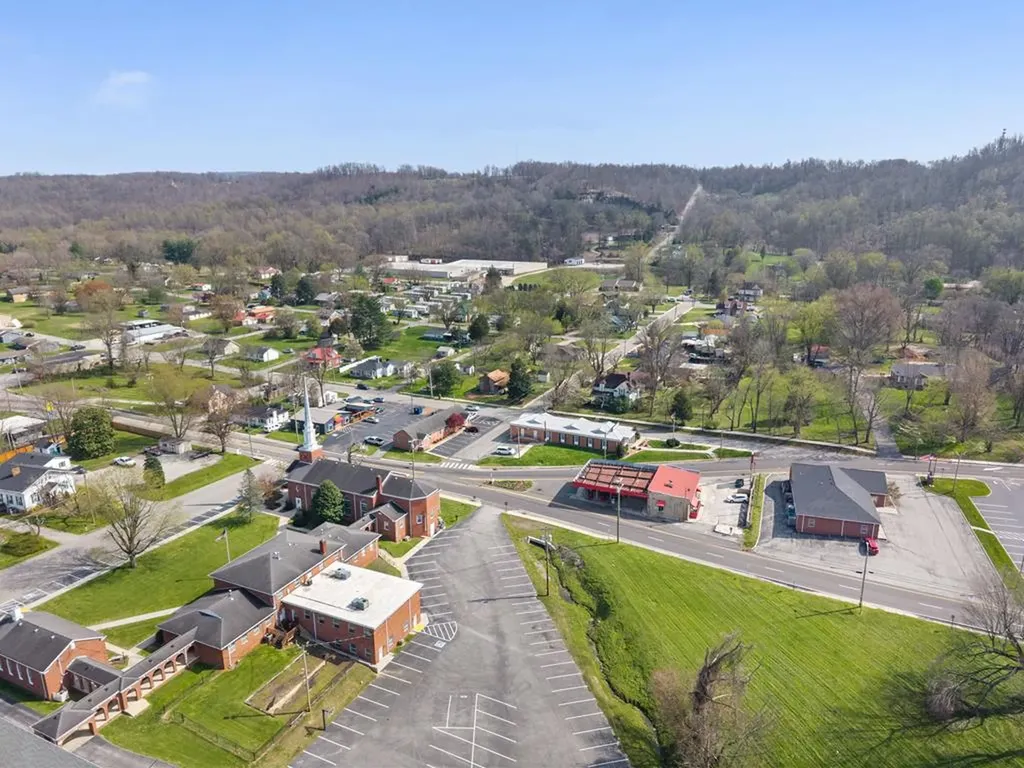 225 E Main Street Livingston TN 38570