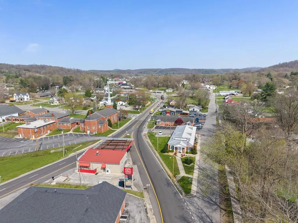 225 E Main Street Livingston TN 38570