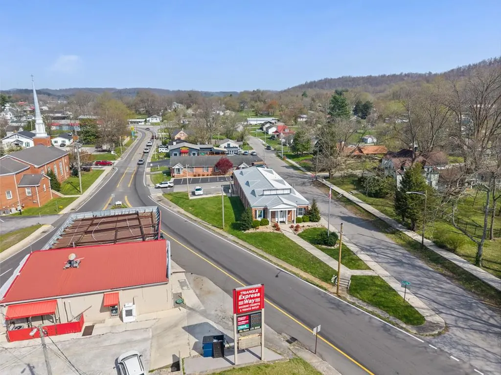 225 E Main Street Livingston TN 38570