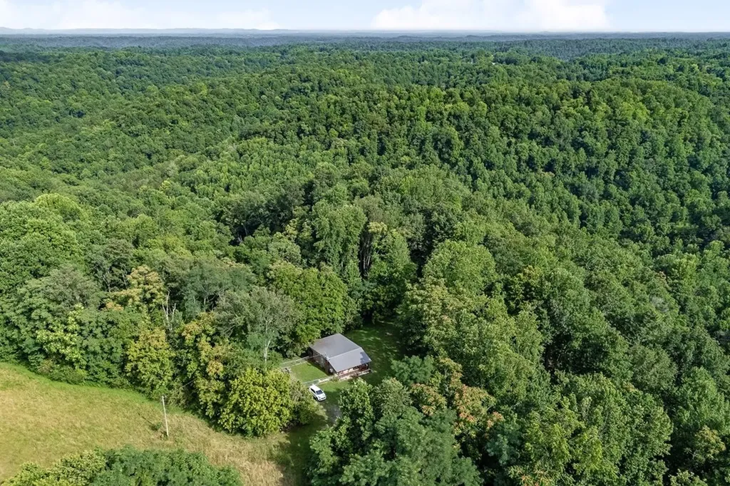 300 Poston Ridge Lane Gainesboro TN 38562