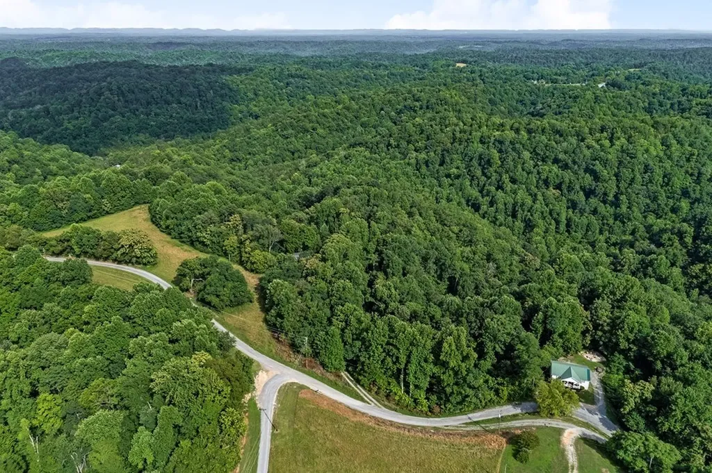 300 Poston Ridge Lane Gainesboro TN 38562