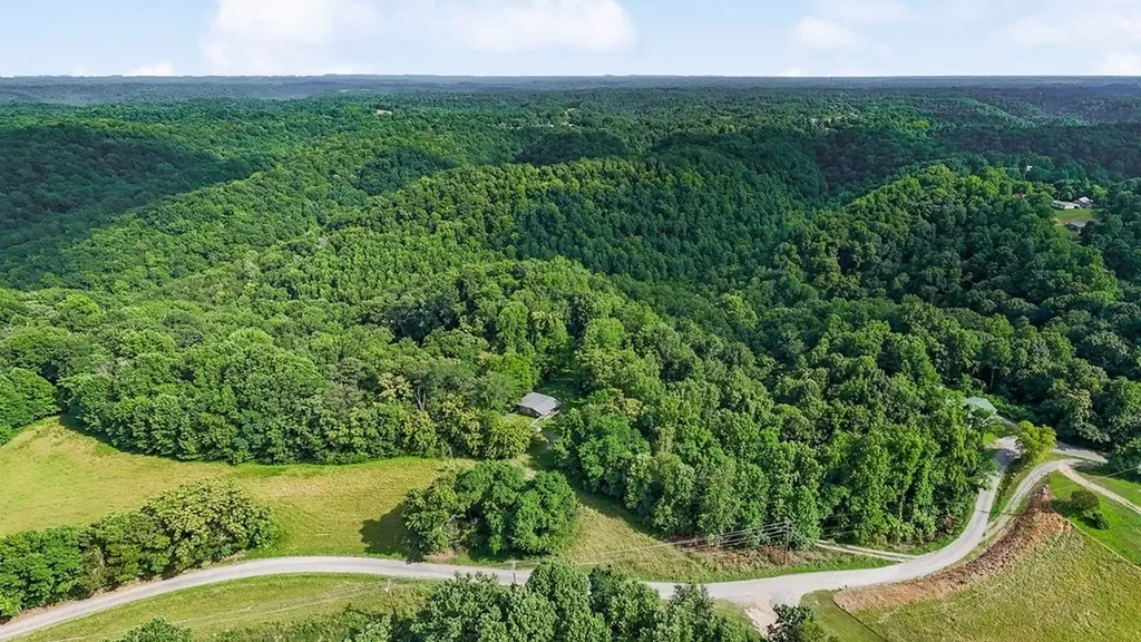 300 Poston Ridge Lane Gainesboro TN 38562