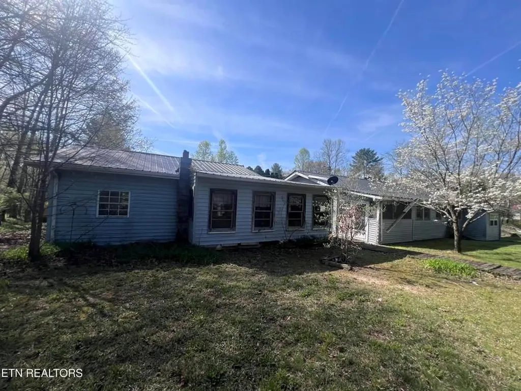 554 Mary Cromwell Road Jamestown TN 38556-5218