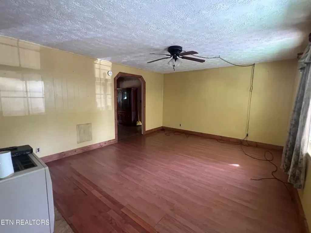 554 Mary Cromwell Road Jamestown TN 38556-5218
