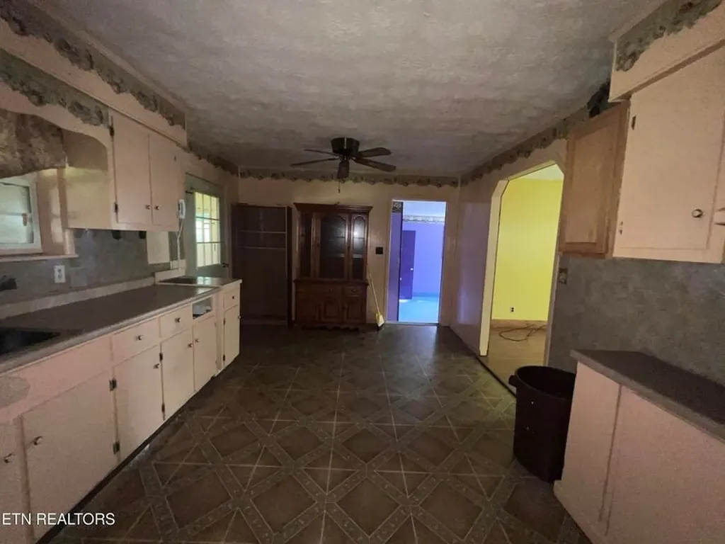 554 Mary Cromwell Road Jamestown TN 38556-5218