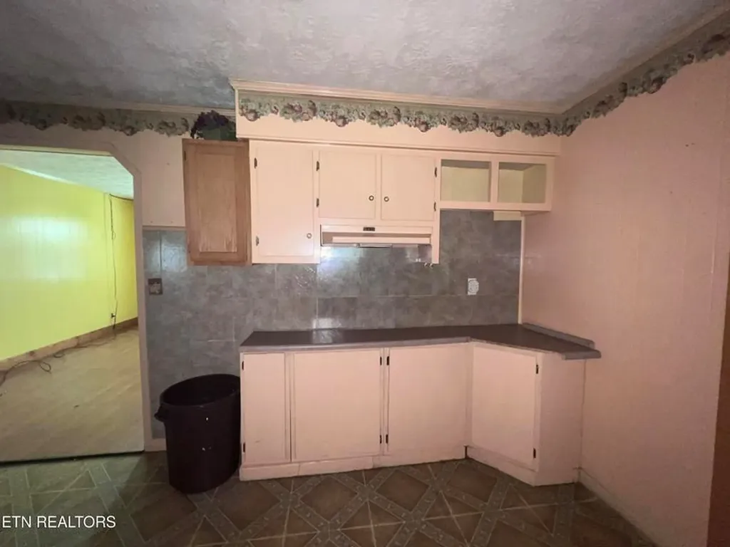 554 Mary Cromwell Road Jamestown TN 38556-5218