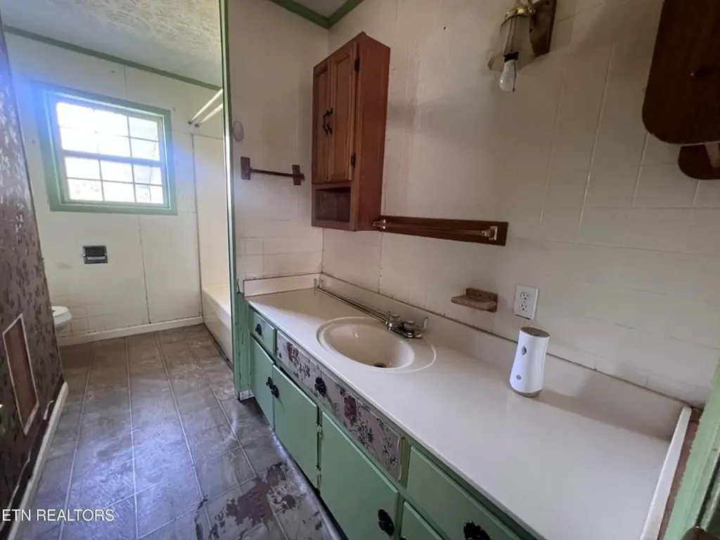 554 Mary Cromwell Road Jamestown TN 38556-5218