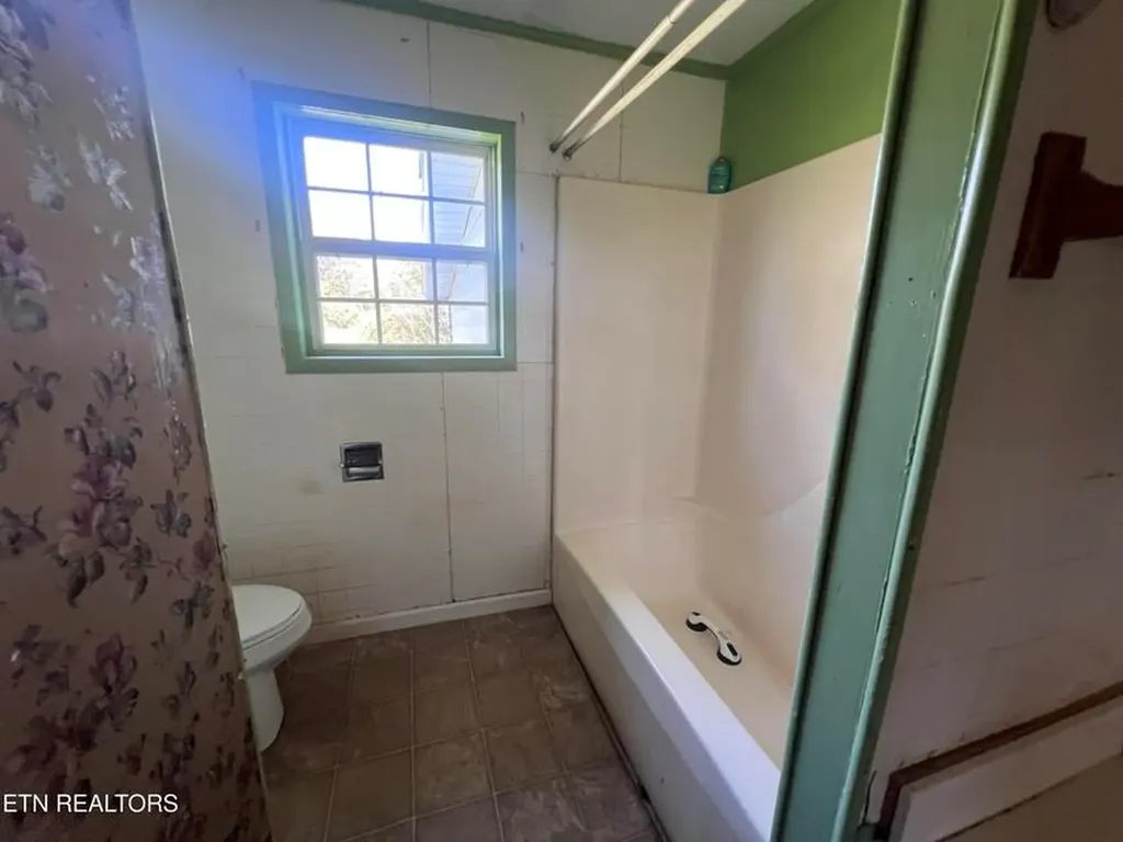 554 Mary Cromwell Road Jamestown TN 38556-5218