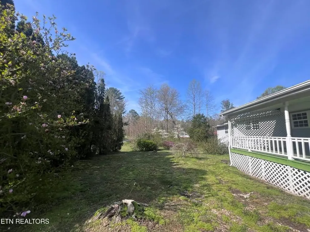 554 Mary Cromwell Road Jamestown TN 38556-5218