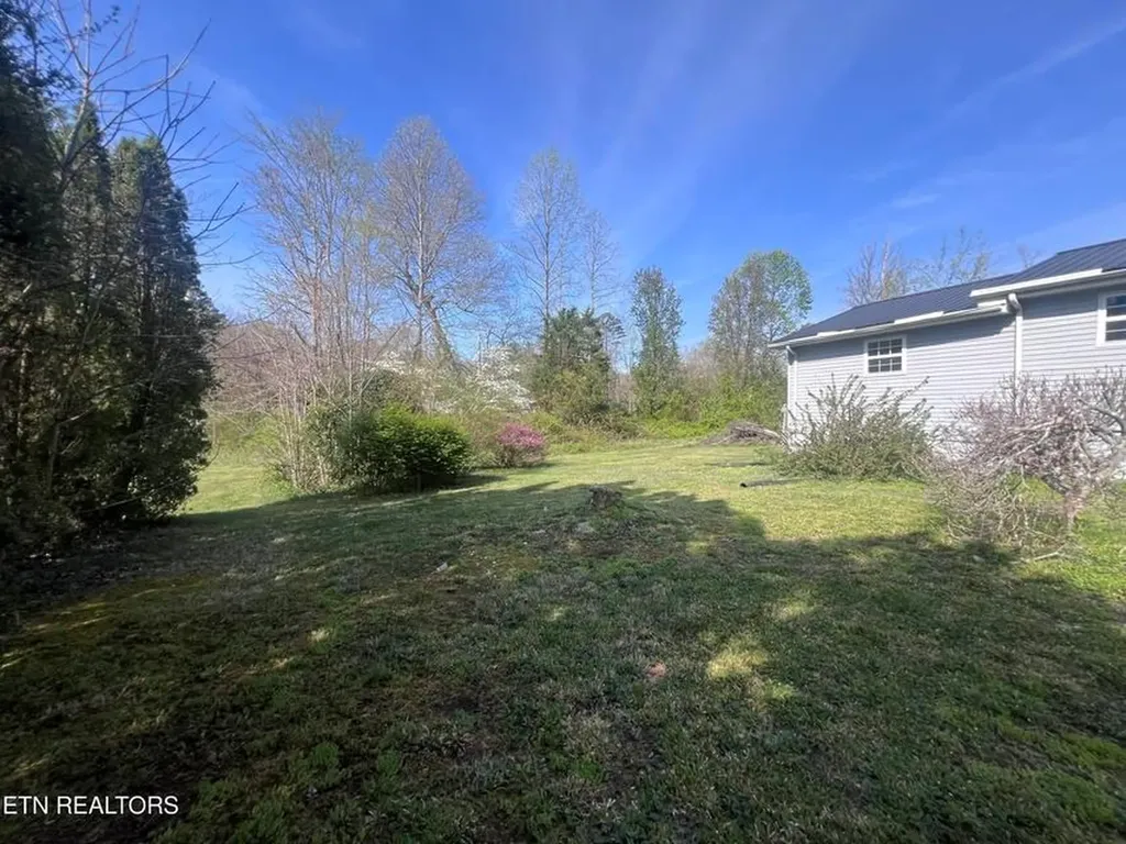 554 Mary Cromwell Road Jamestown TN 38556-5218