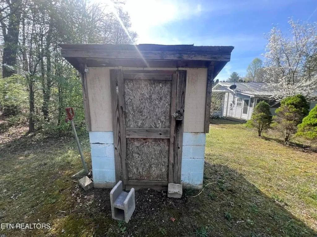 554 Mary Cromwell Road Jamestown TN 38556-5218