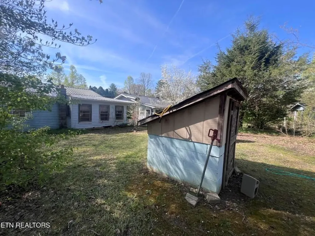554 Mary Cromwell Road Jamestown TN 38556-5218