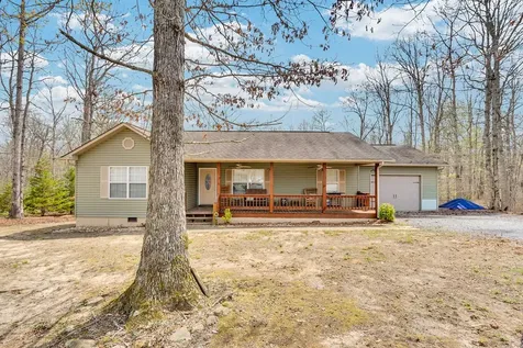 1414 Pilgrim Drive Grimsley TN 38565