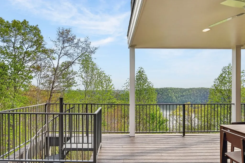 1853 Lafever Ridge Road Silver Point TN 38582
