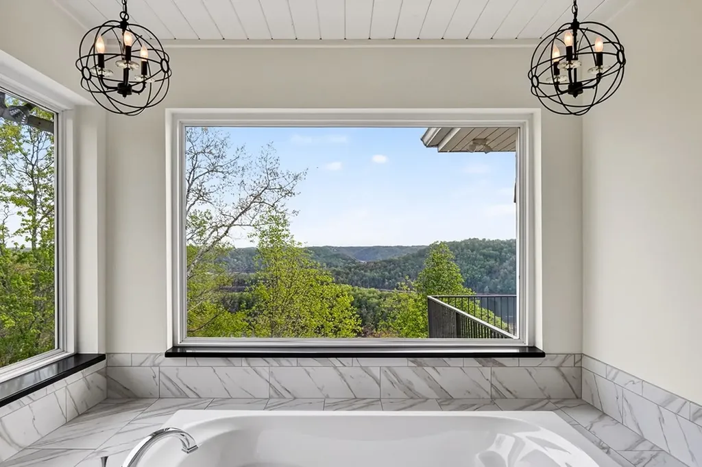 1853 Lafever Ridge Road Silver Point TN 38582