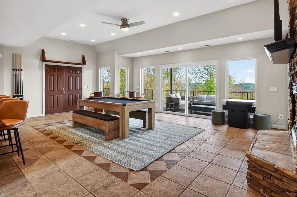 1853 Lafever Ridge Road Silver Point TN 38582