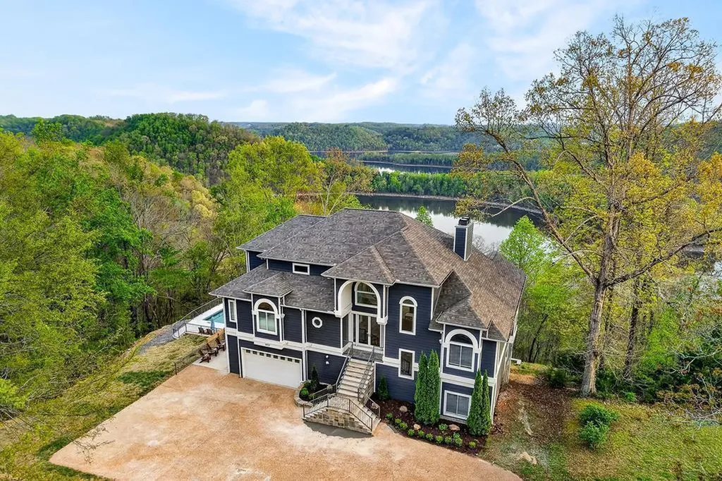 1853 Lafever Ridge Road Silver Point TN 38582