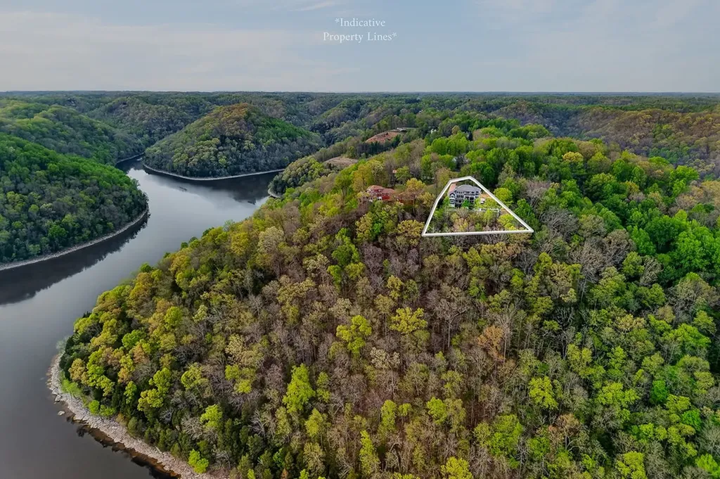 1853 Lafever Ridge Road Silver Point TN 38582
